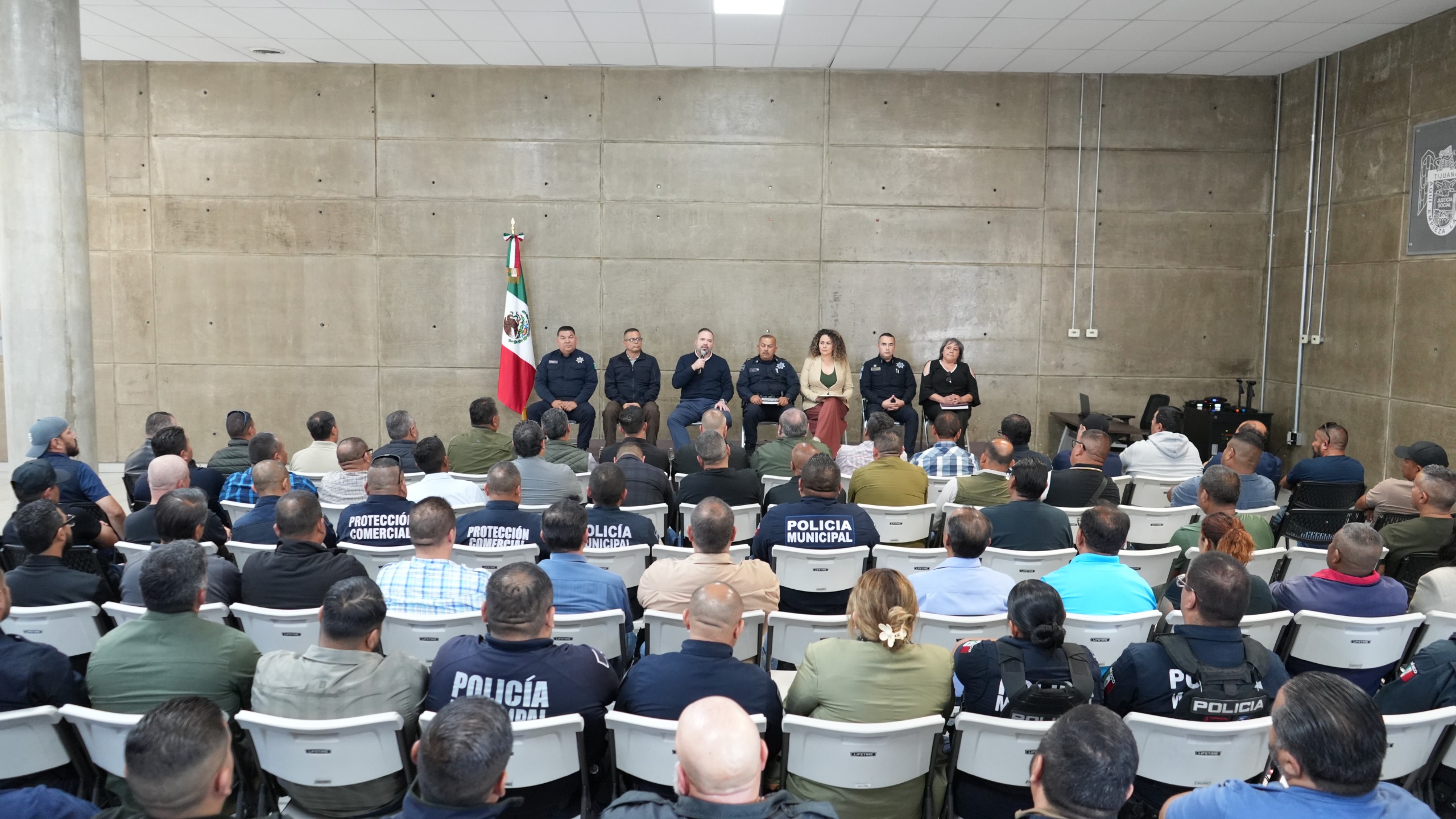 ATIENDE SSPCM ACTUALIZACIÓN A LA LEY FEDERAL DE ARMAS DE FUEGO Y EXPLOSIVOS EN MATERIA DE USO DE ARMAMENTO